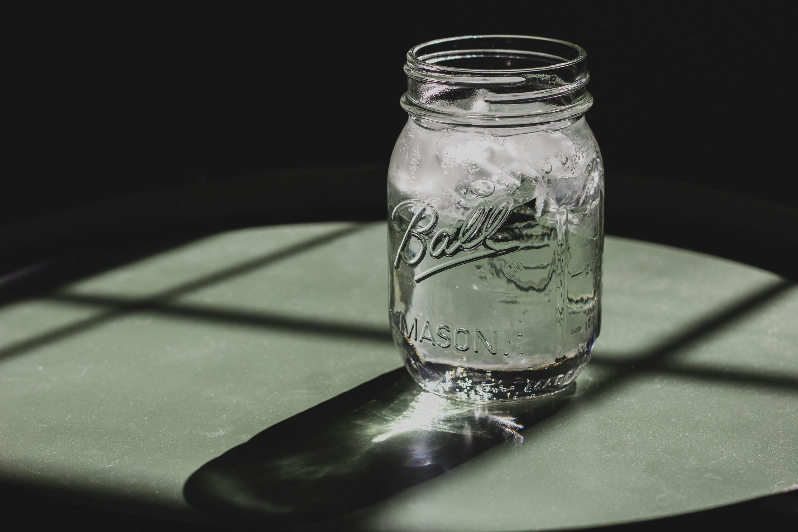 Comparison table highlighting differences between transparent and non-transparent brands