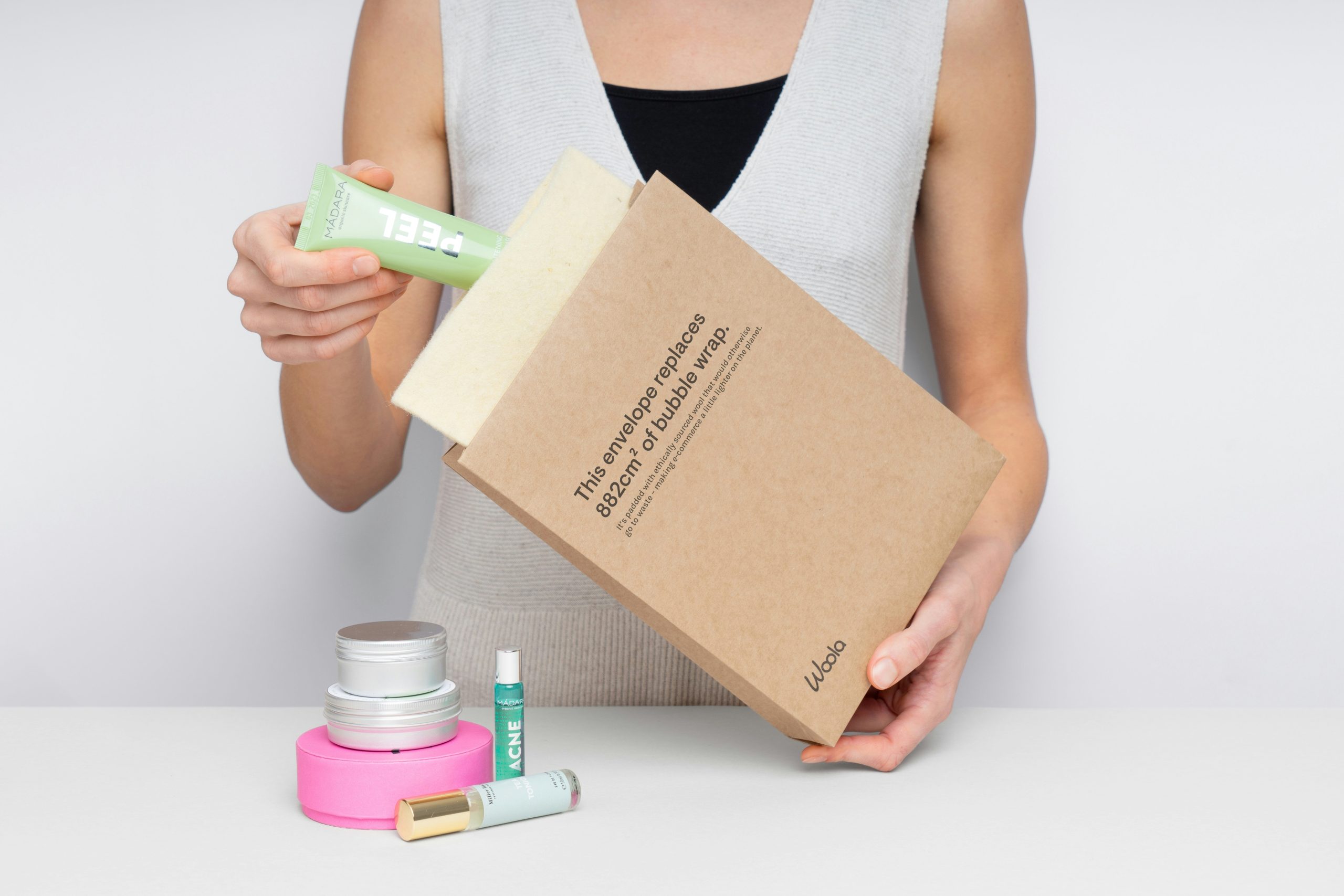 Debunking Sustainable Beauty Myths: The Truth About Natural Makeup
