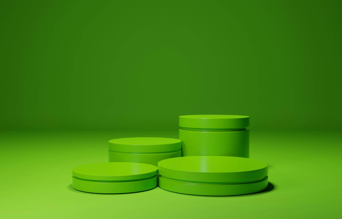 Infographic showing stats on plastic waste and benefits of planet-friendly makeup