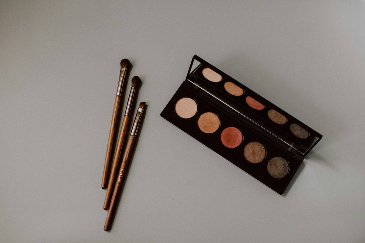 Photo of a simple minimalist makeup look using natural tones