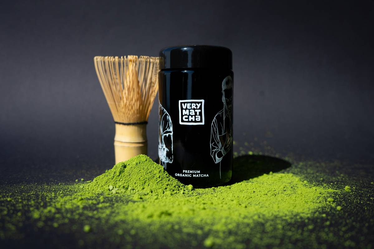 The Ultimate Eco Beauty Guide: Master Natural Makeup Products & Techniques