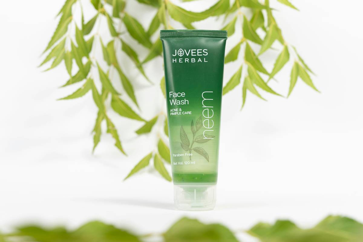 Sustainable Beauty Must-Haves: Embrace Natural Makeup with Confidence